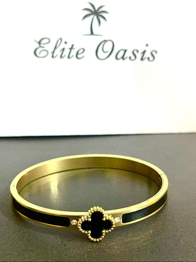 Golden Noir Clover Bracelet – Stainless Steel