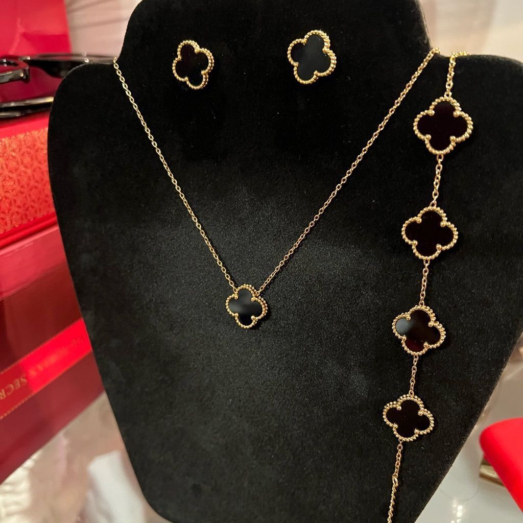 Royal Black Clover Luxe Jewellery Set – Stainless Steel