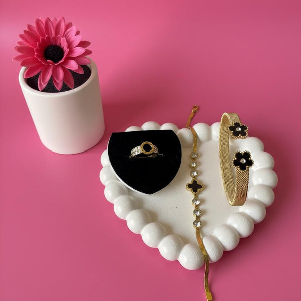 Three in one Beautiful combination - Stainless Steel.