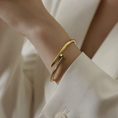 Luxe Nail Crystal Bangle – Stainless Steel