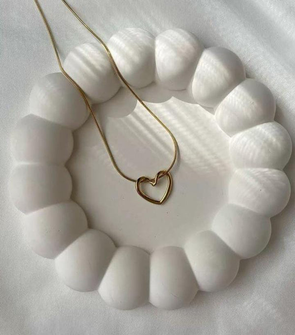 Elite Oasis “Golden Aura Heart” Necklace