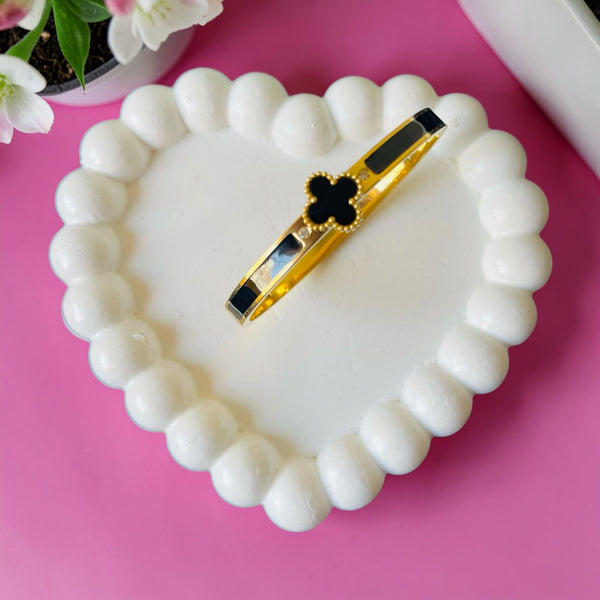 Golden Noir Clover Bracelet – Stainless Steel